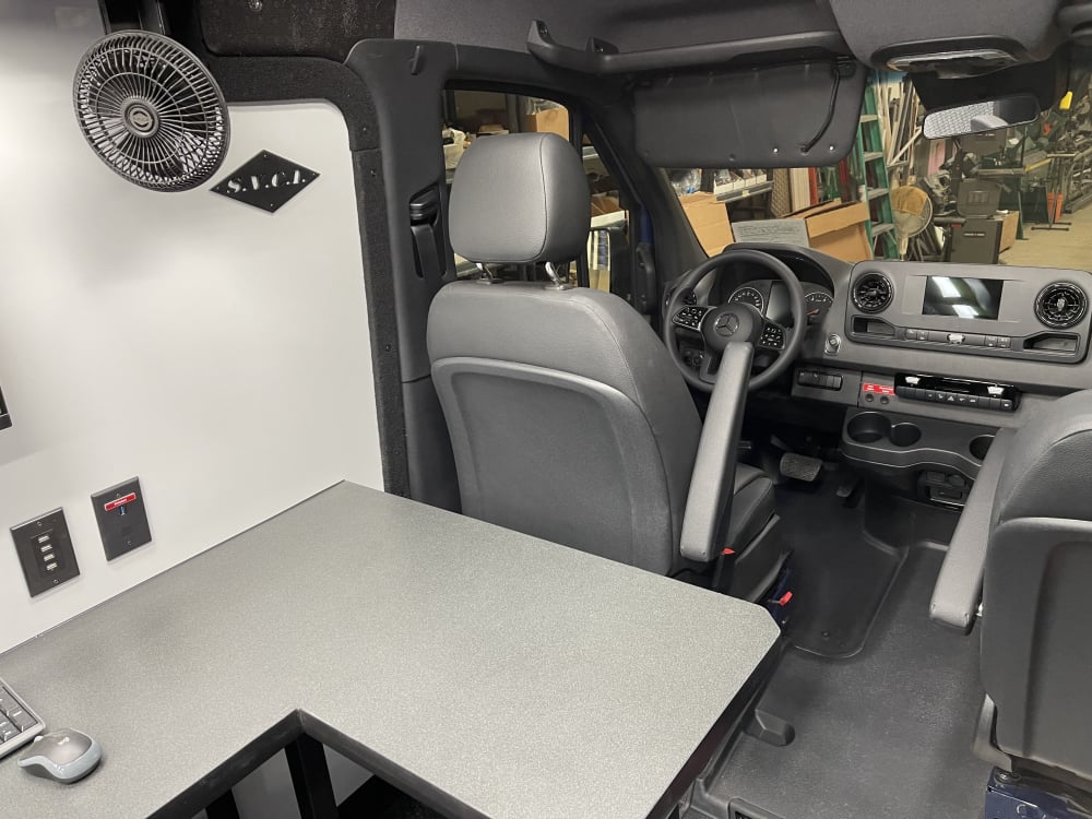 15' Mobile Command Van 