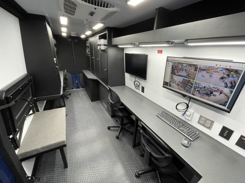 15' Mobile Command Van 