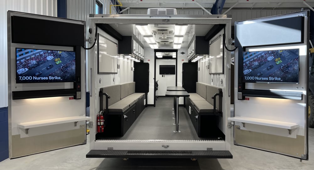 32' Mobile Command Trailer